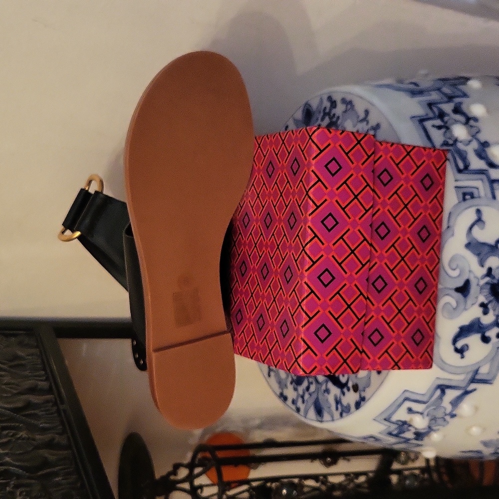 Sandals - Picture 2 of 3